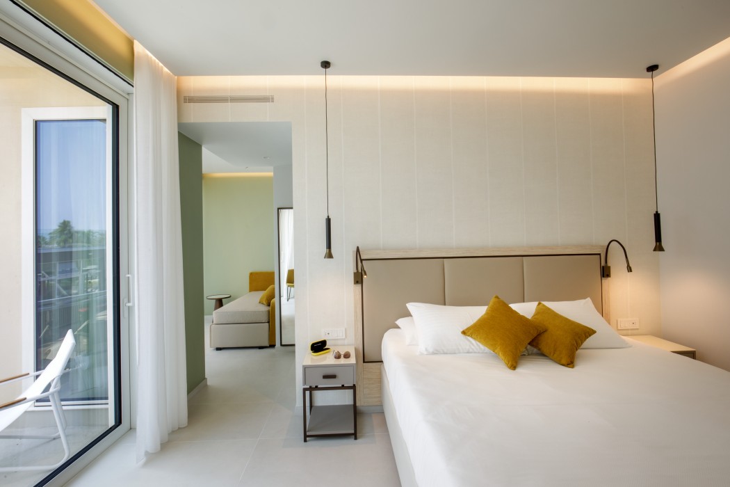 Ambasciatori Suite Hotel 65/110
