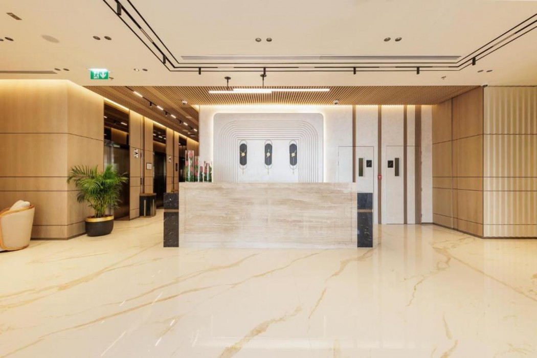 Lobby at Holiday Inn Dubai Village Circle, DUBAI