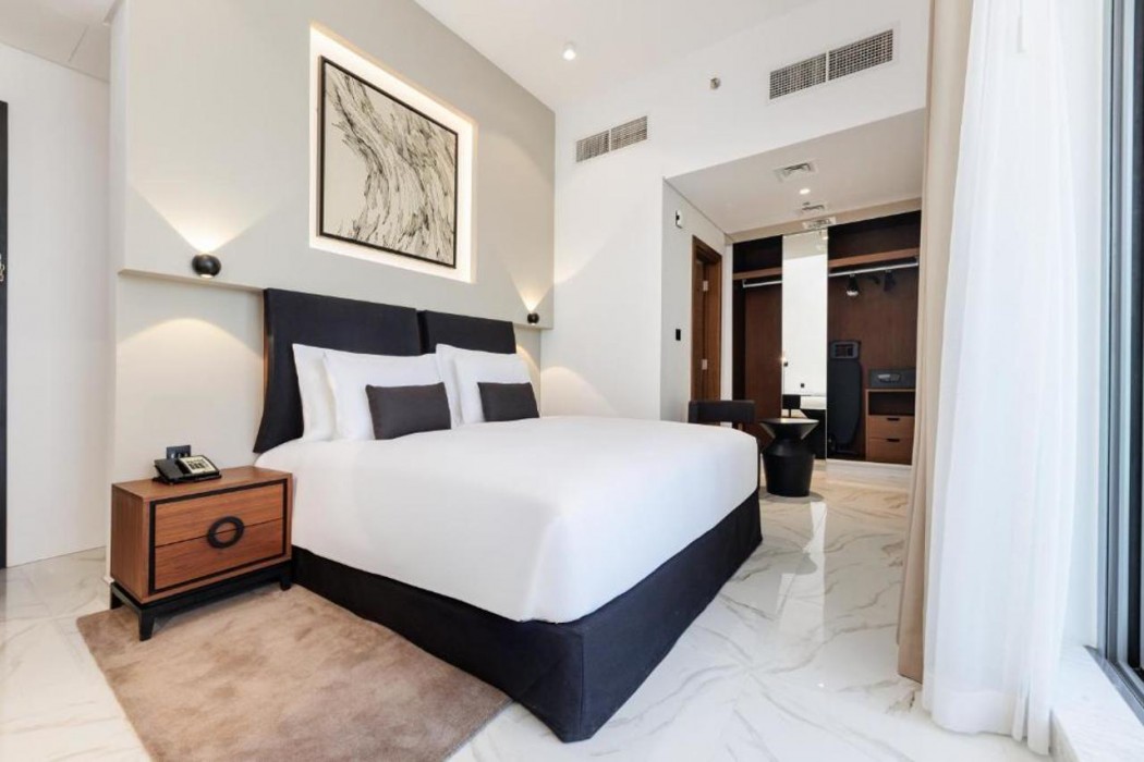 Holiday Inn Dubai Village Circle 5/23