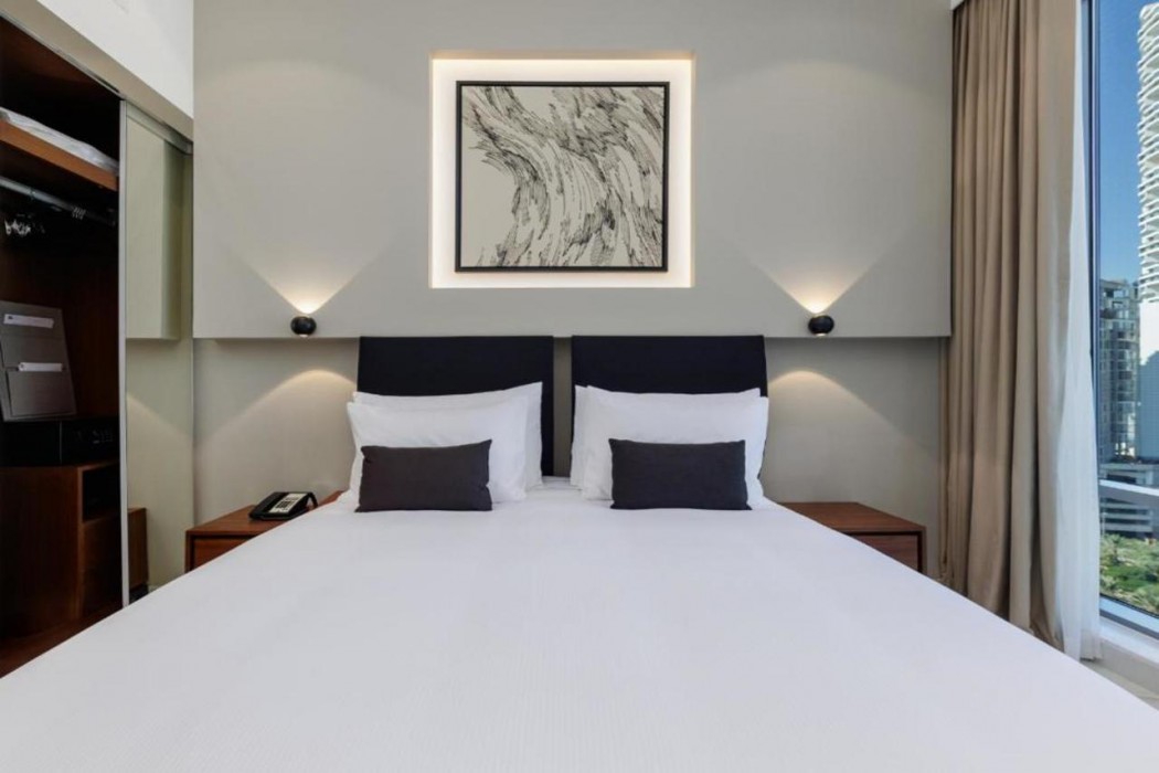 Holiday Inn Dubai Village Circle 6/23
