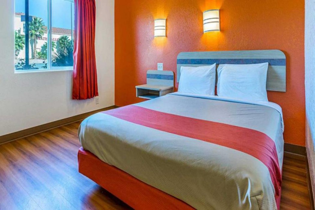 Motel6 Beatty, NV - Death Valley 16/32