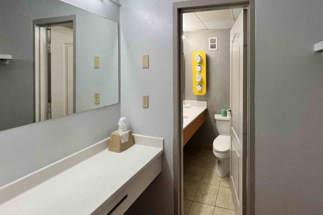 Studio6 Suites Springfield, OH 11/27