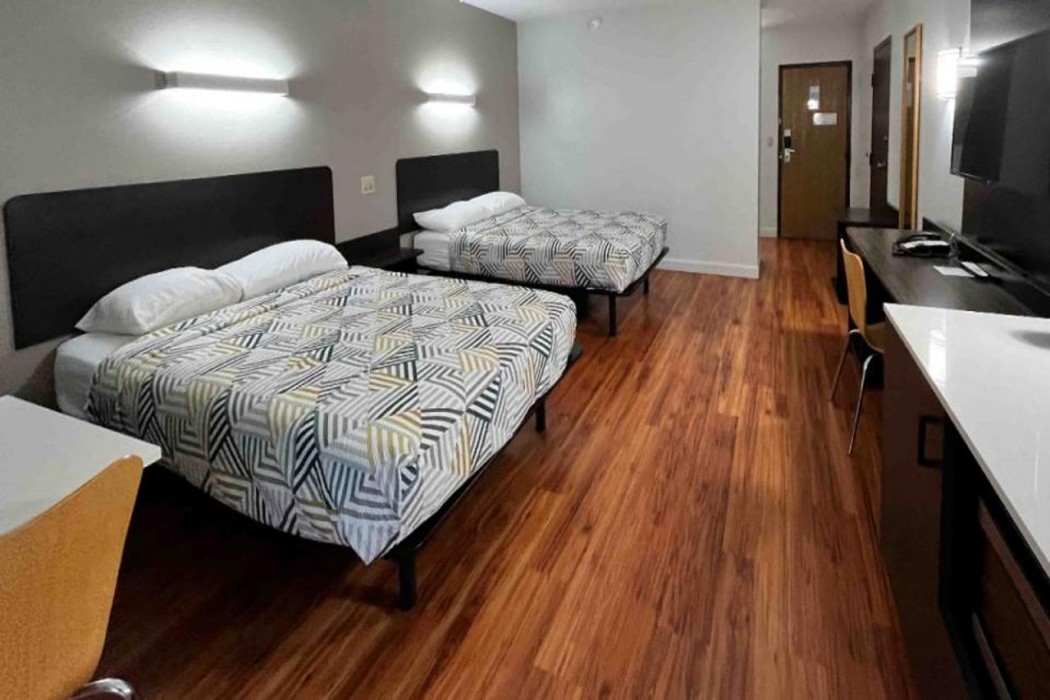Studio6 Suites Springfield, OH 12/27