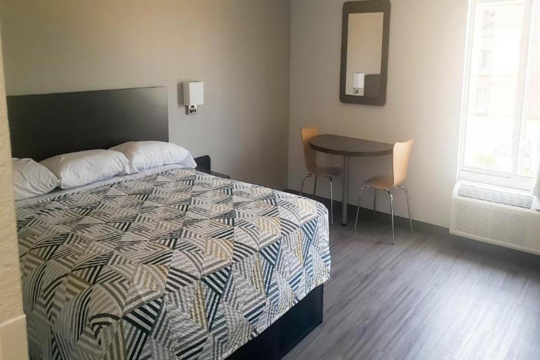 Motel6 Mobile, AL – Airport Blvd 11/26