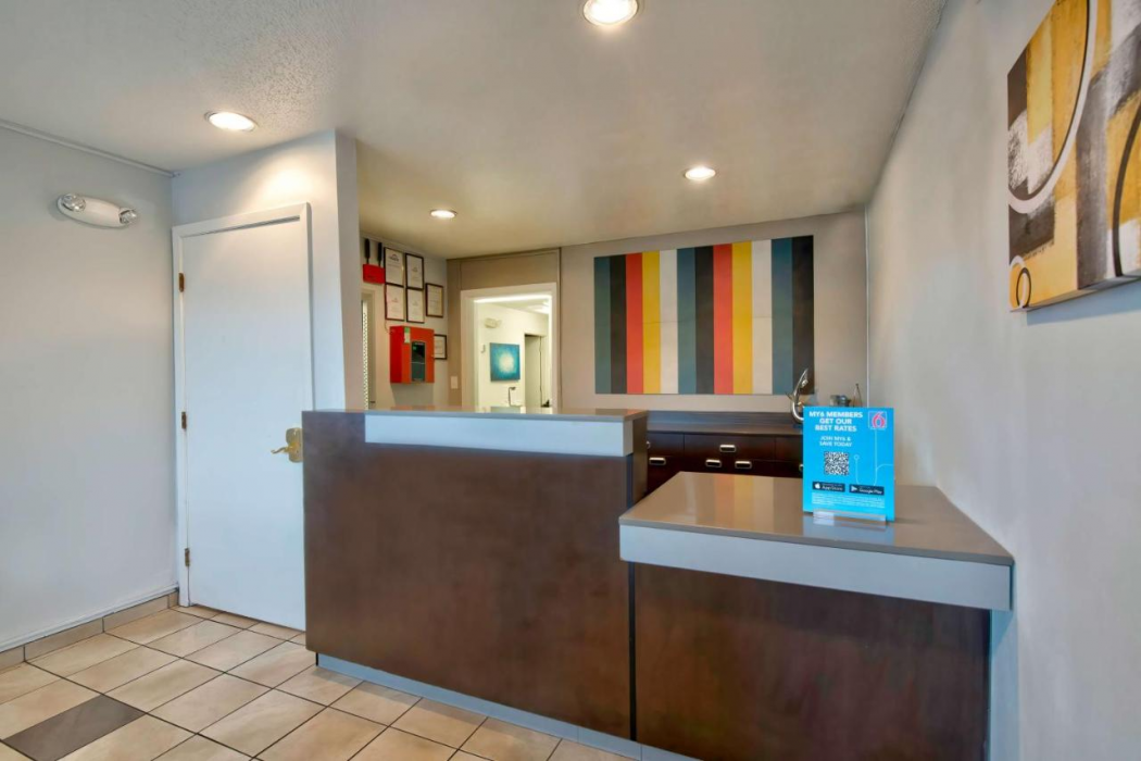 Studio 6 Extended Stay - Pascagoula, MS 12/42