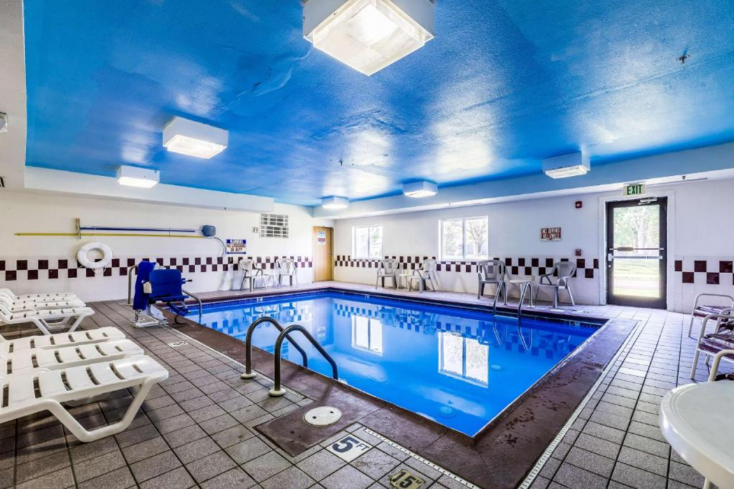 Studio6 Indianapolis, IN – Southport 24/30
