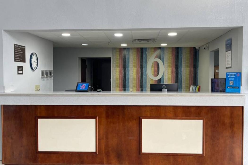Lobby at Motel6 Canton, MS, CANTON - MS