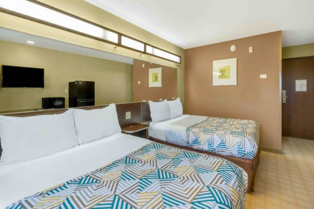 Room at Studio6 Suites Breaux Bridge, LA, BREAUX BRIDGE - LA