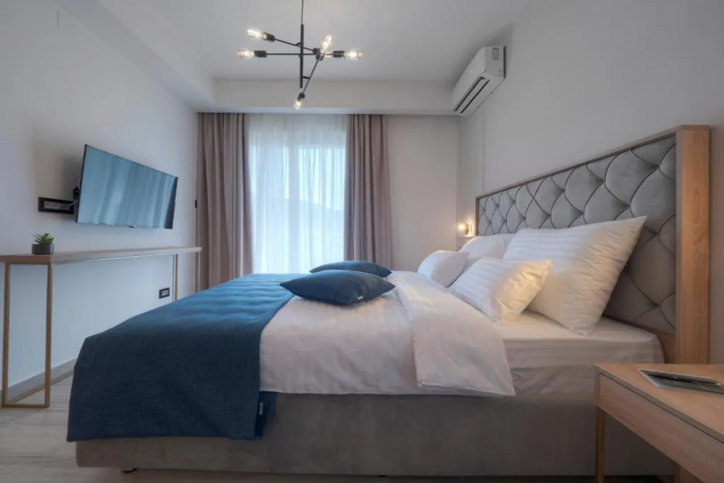 Hotel Idila 7/24