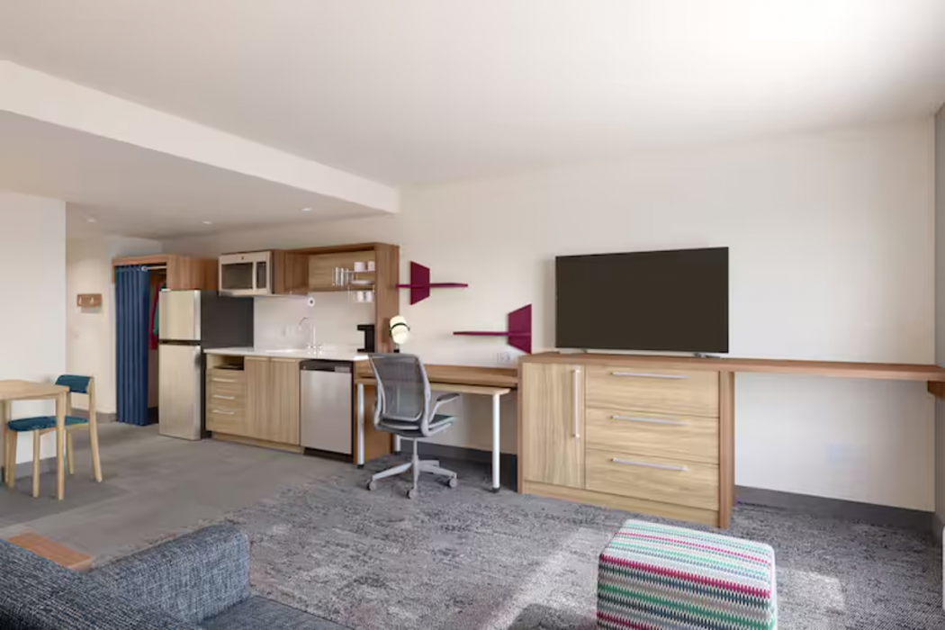Home2 Suites by Hilton Kalamazoo Southeast 13/24