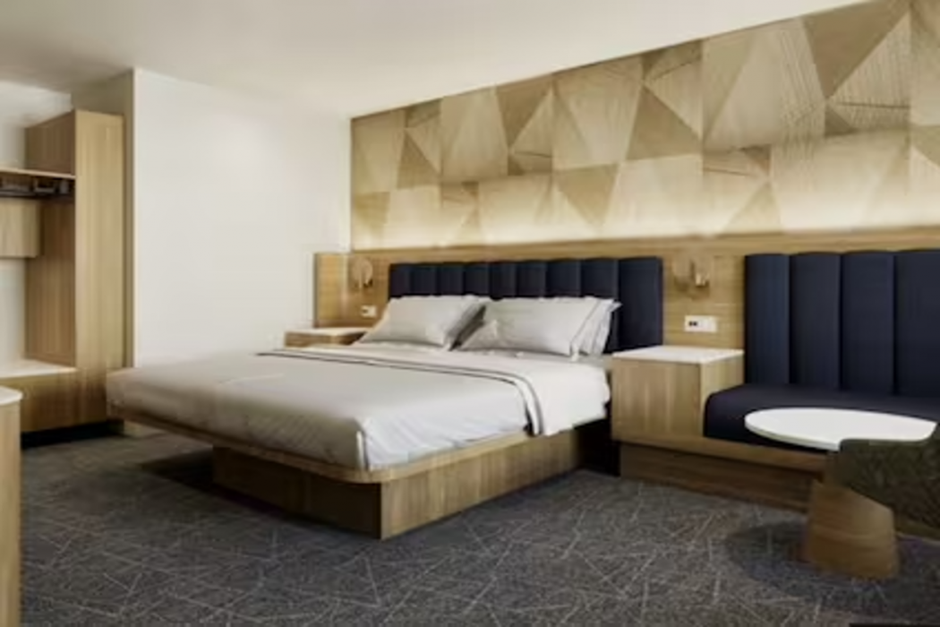 Hampton Inn by Hilton Calgary Downtown 18/41