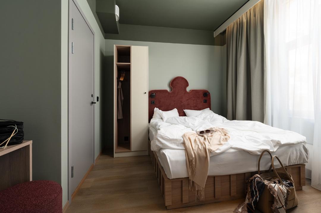 Altona Studio، Vander Altona 5/48