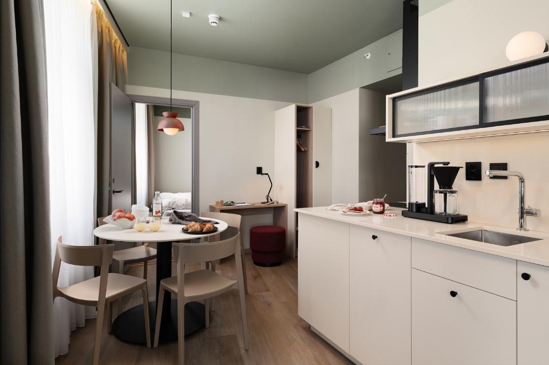 Altona Studio، Vander Altona 35/48