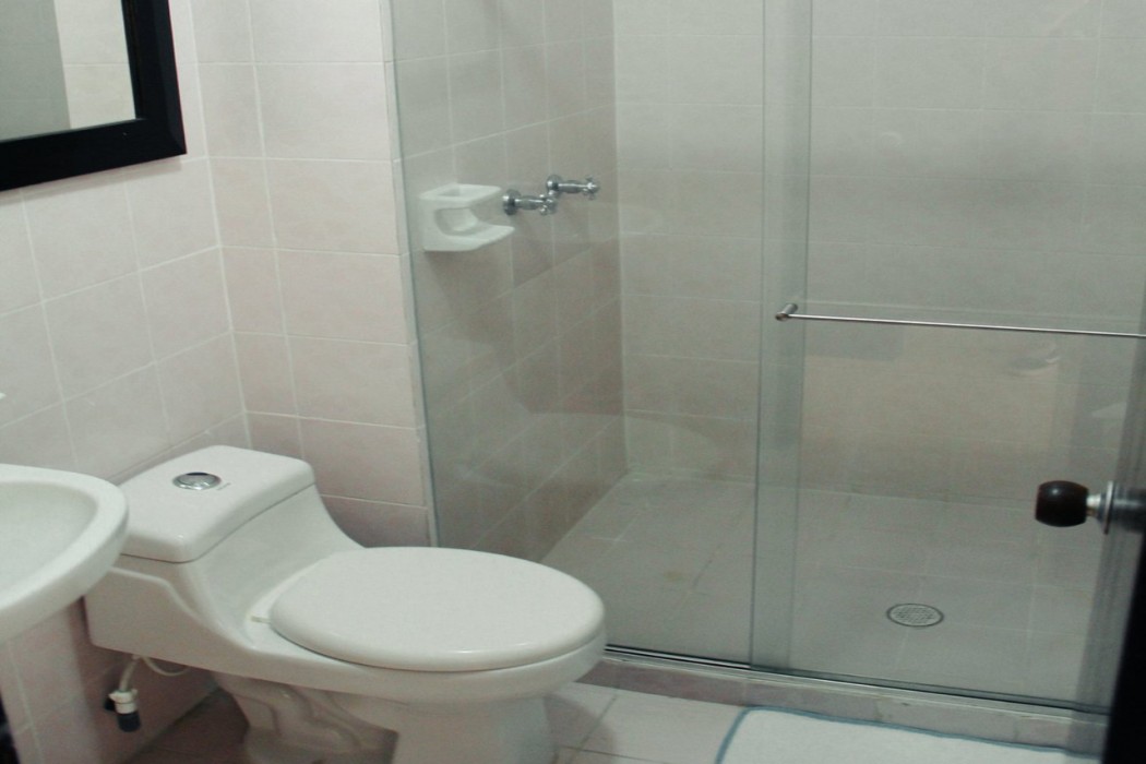 Hotel Axis Inn By GEH Suites 30/30