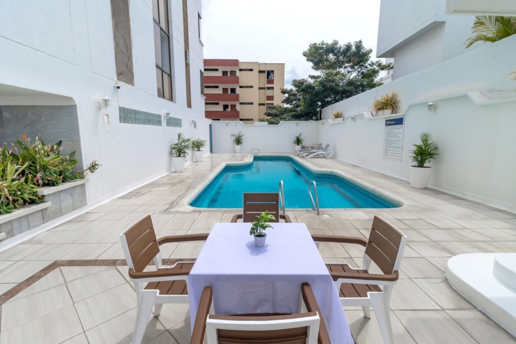 Hotel Axis Inn By GEH Suites 20/30