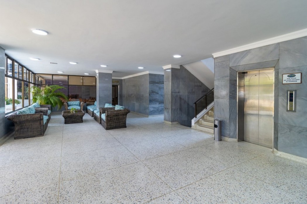 Lobby at Hotel Axis Inn By GEH Suites, SANTA MARTA