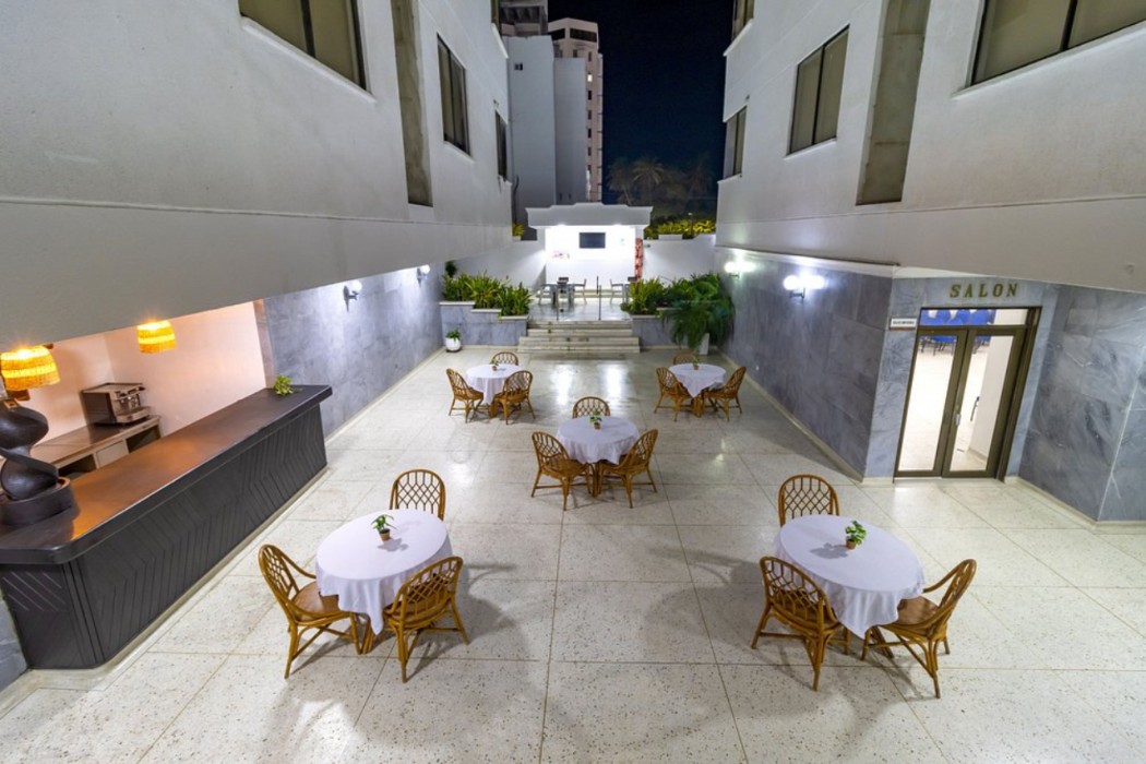 Hotel Axis Inn By GEH Suites 22/30