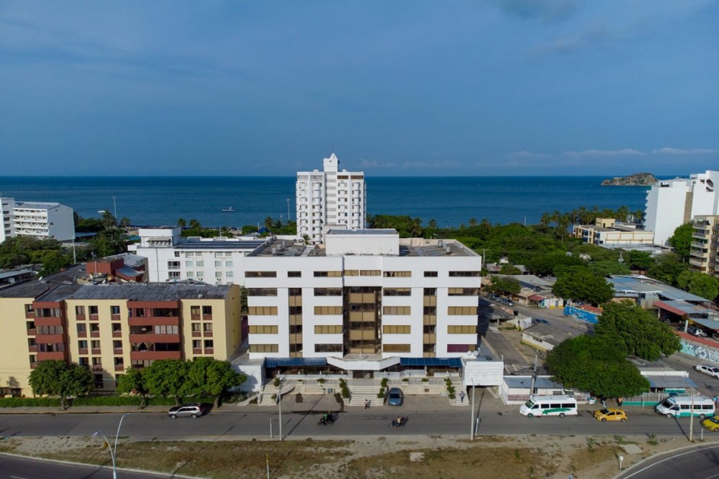 Hotel Axis Inn By GEH Suites in SANTA MARTA