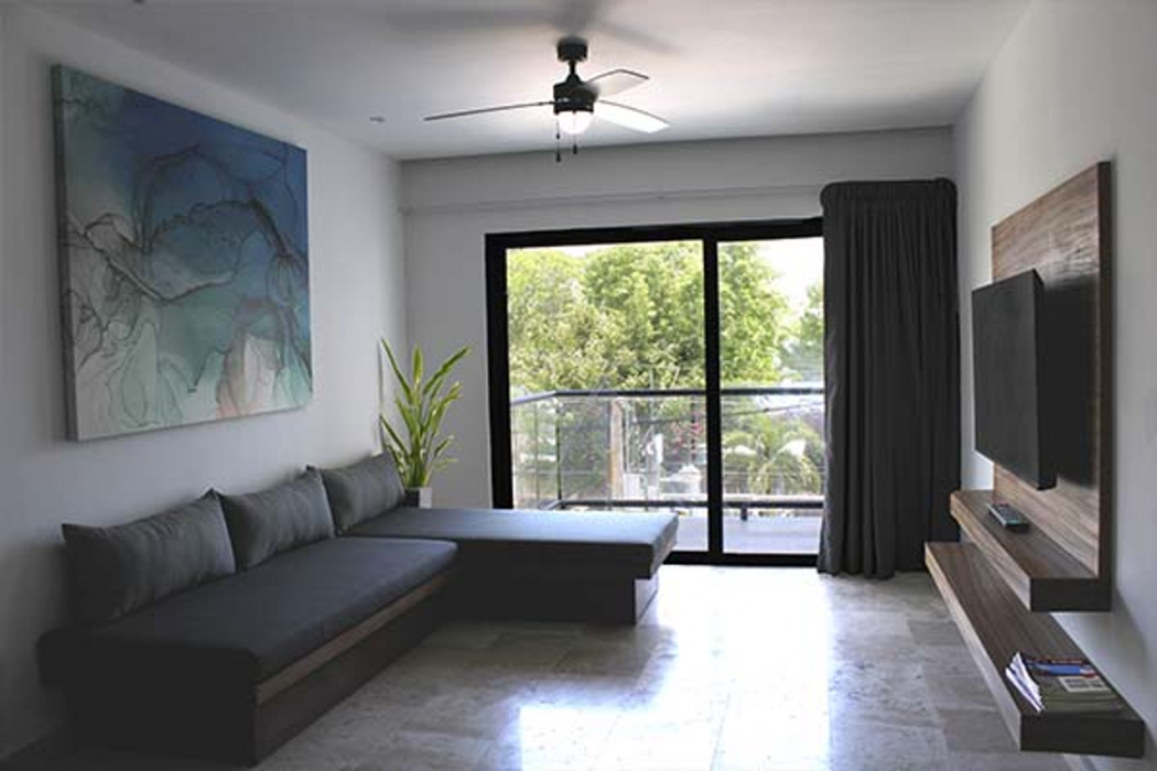 B10 Distinctive Hotel 15/35