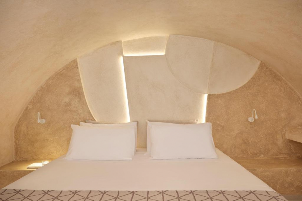 Heyday Luxury Suites 10/66