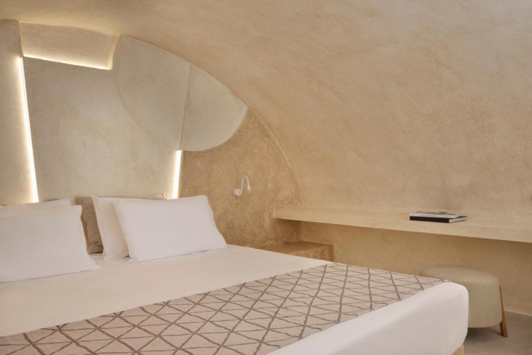 Heyday Luxury Suites 11/66