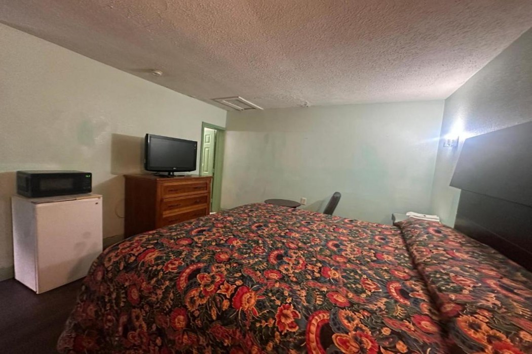 OYO Hotel Jonesboro Near Atlanta Airport 9/19