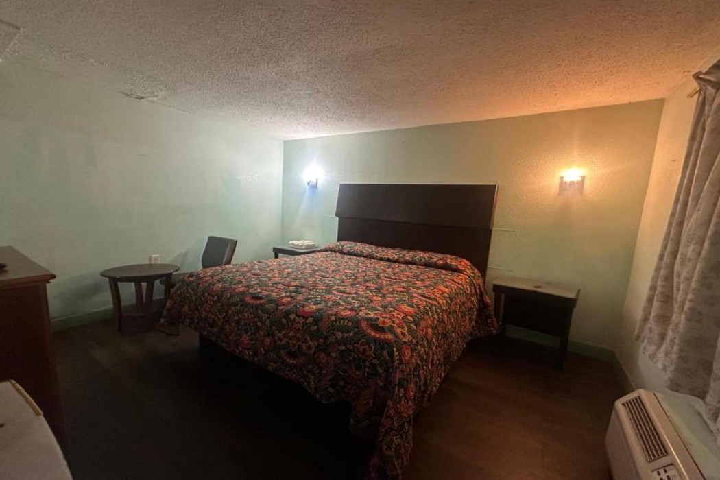 OYO Hotel Jonesboro Near Atlanta Airport 11/19