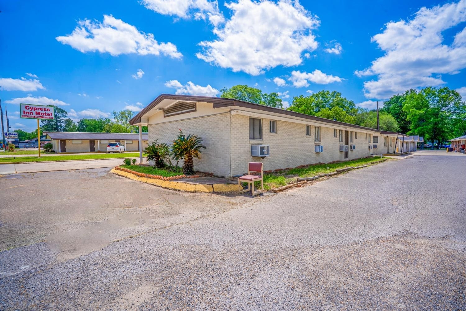 Cypress Inn Motel By OYO West Monroe I-20 42/102