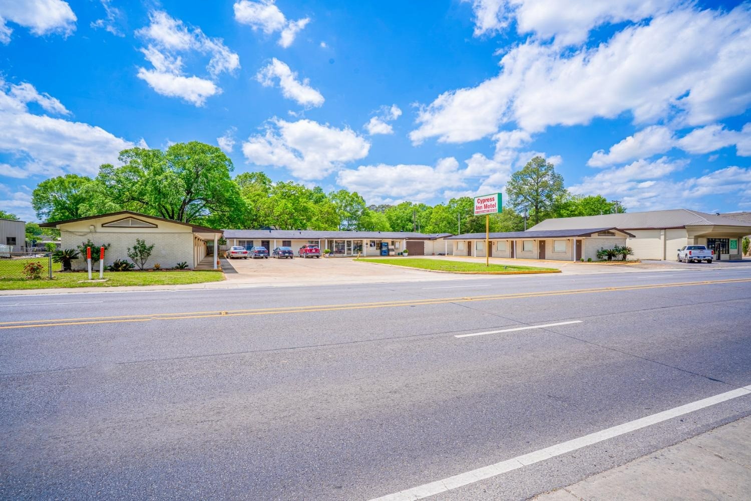Cypress Inn Motel By OYO West Monroe I-20 24/102
