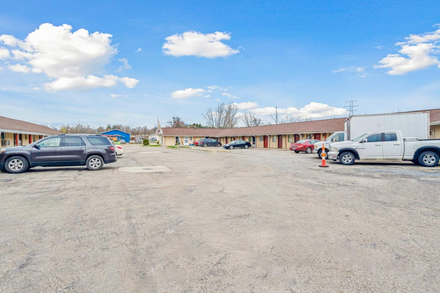 Flint Motel by OYO MI Near I-475 11/70