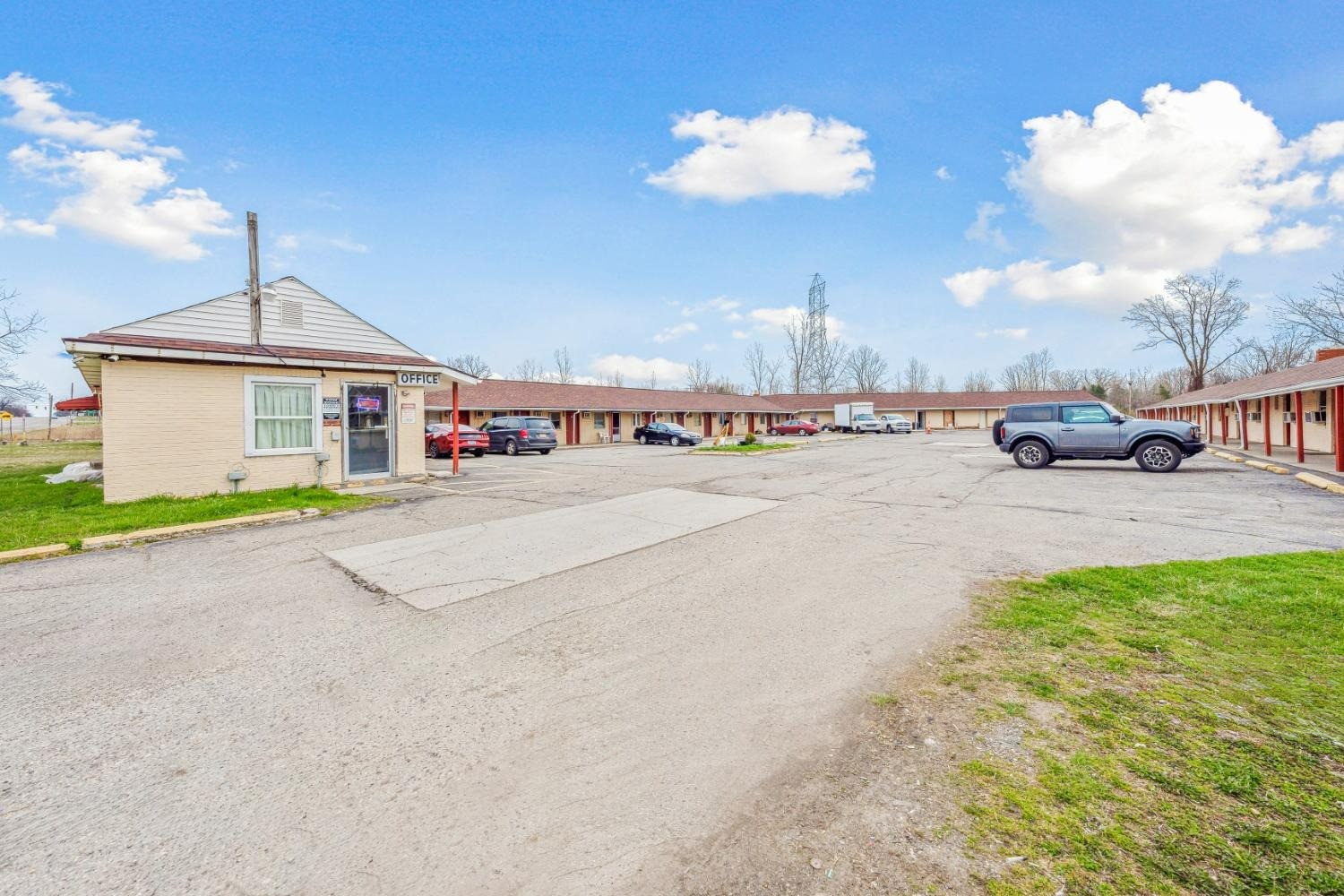 Flint Motel by OYO MI Near I-475 13/70