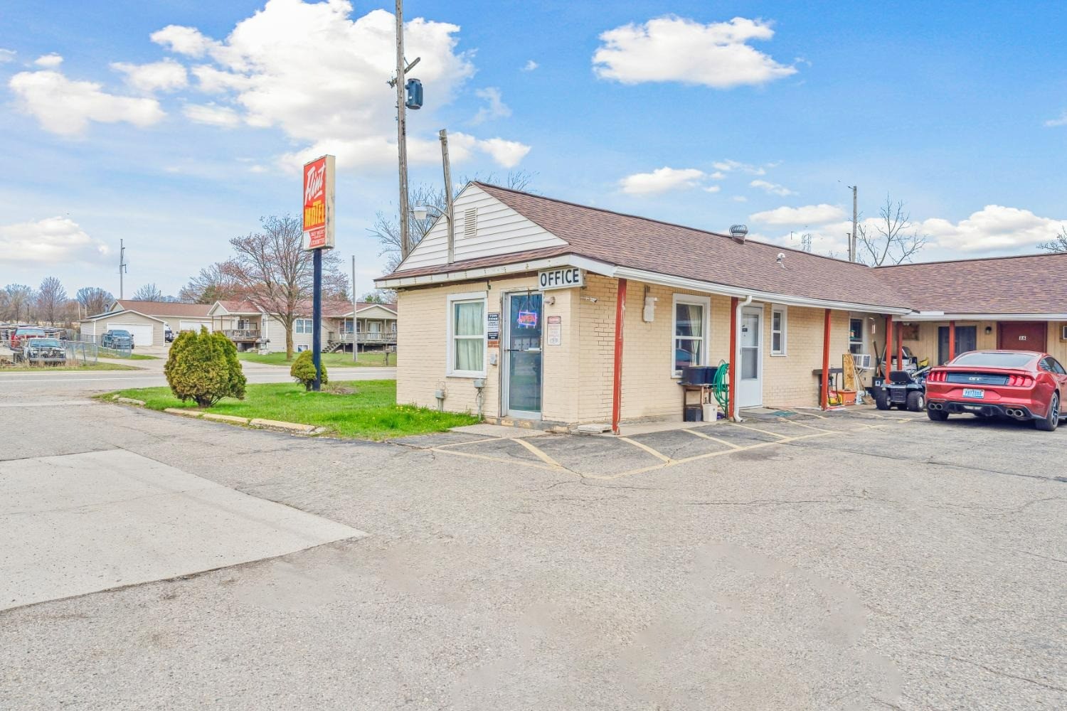 Flint Motel by OYO MI Near I-475 6/70