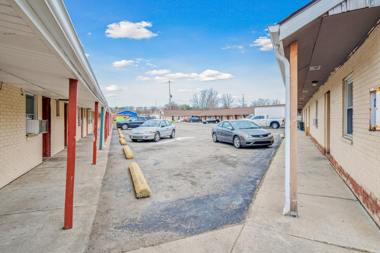Flint Motel by OYO MI Near I-475 17/70