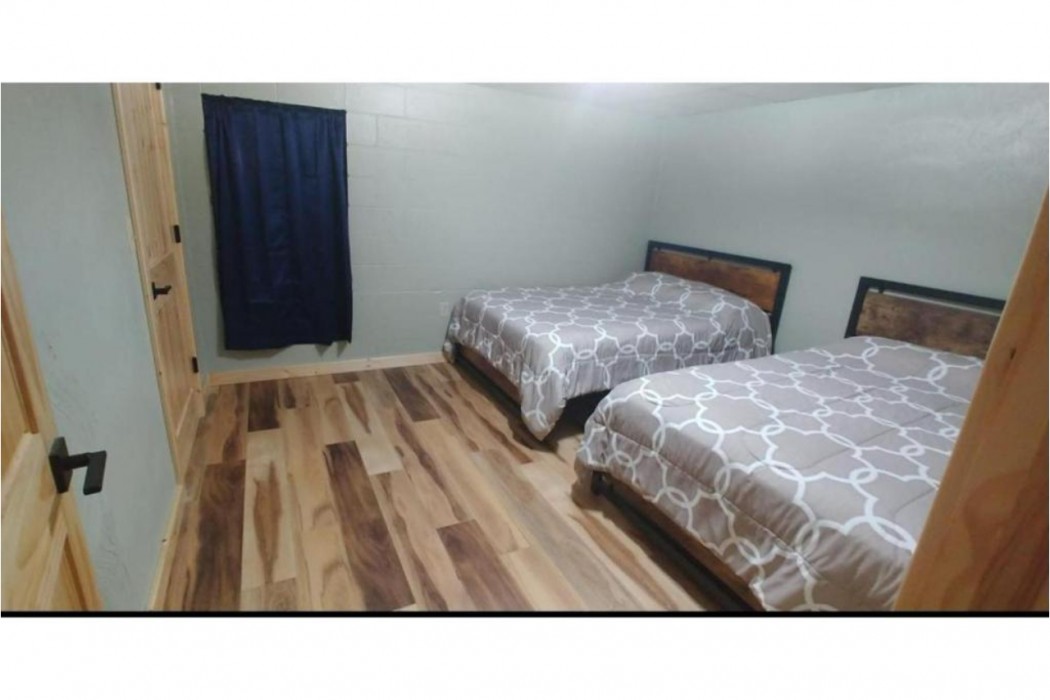 OYO Crossroads Inn 12/42