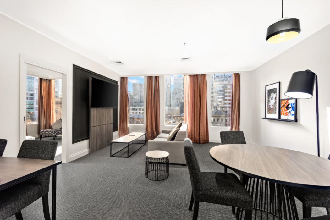 Melbourne City Suites 13/50