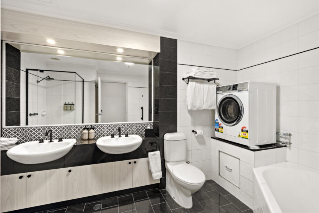 Melbourne City Suites 22/50