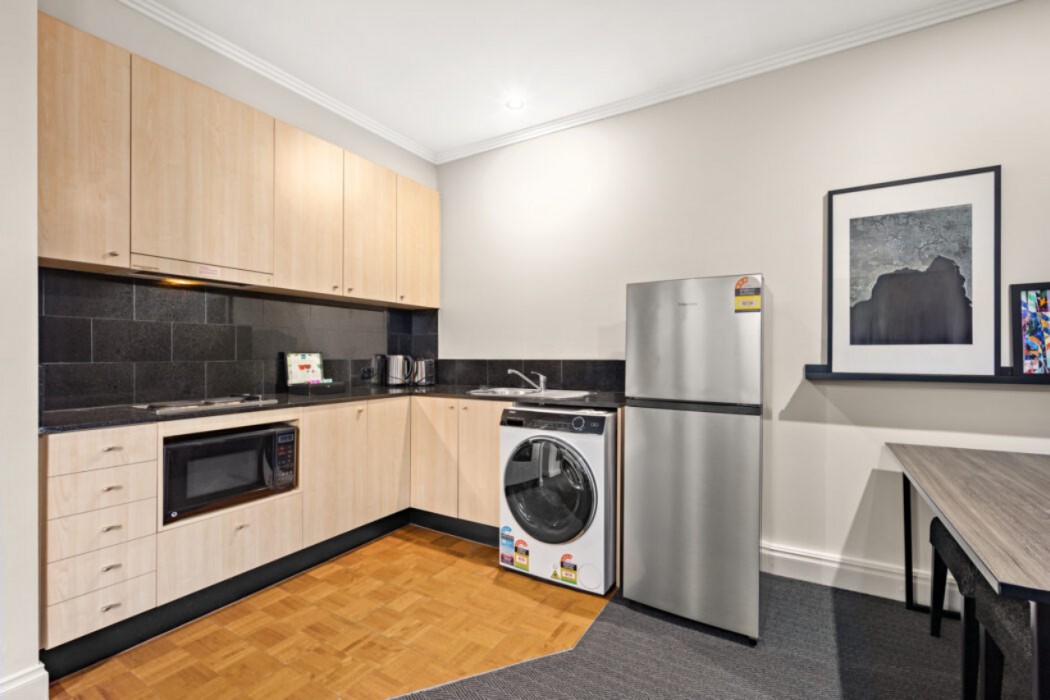 Melbourne City Suites 20/50