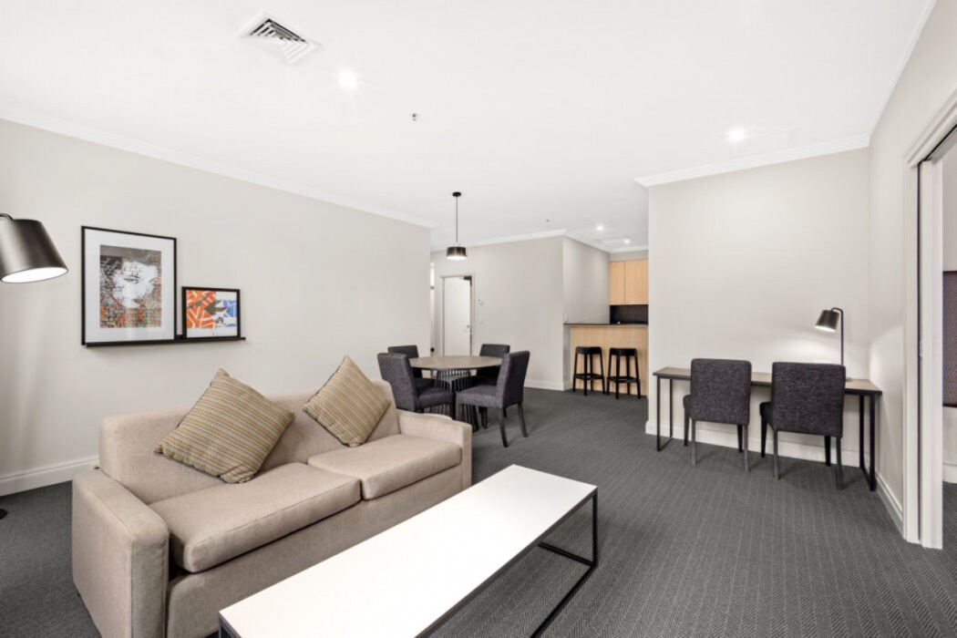 Melbourne City Suites 17/50