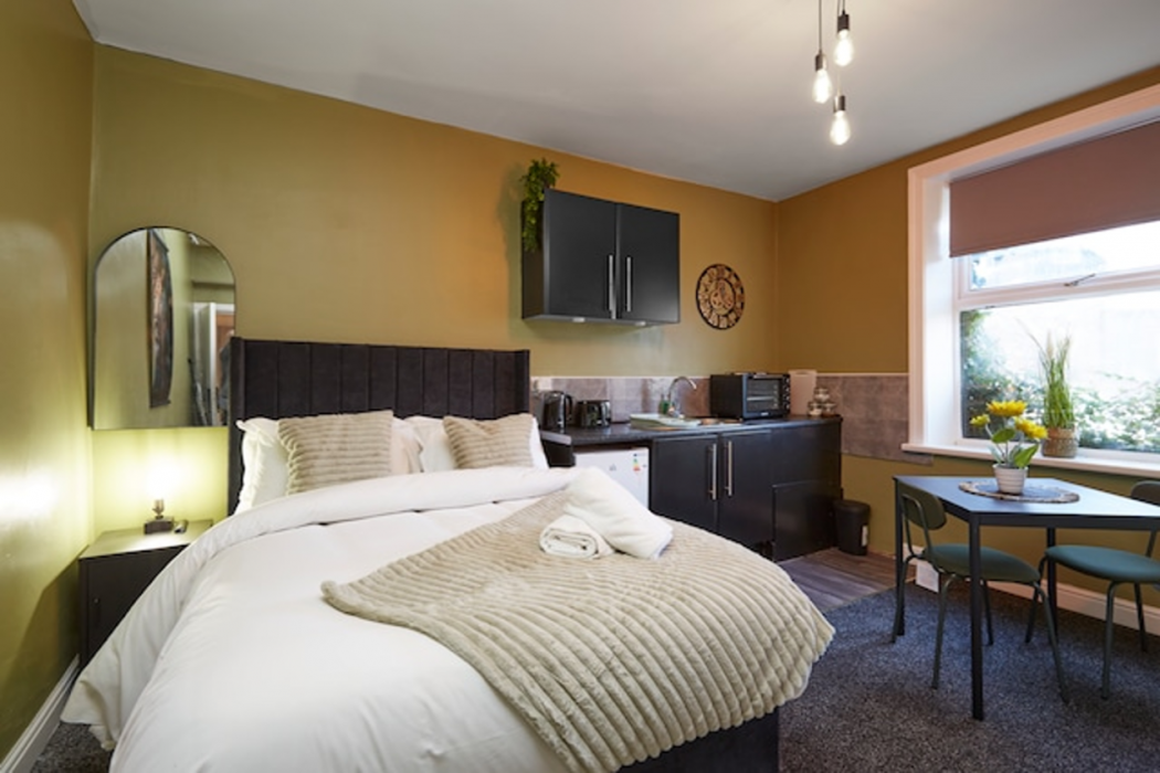 BV Aparthotel Huddersfield Ideal for Business & Leisure Stays 16/37