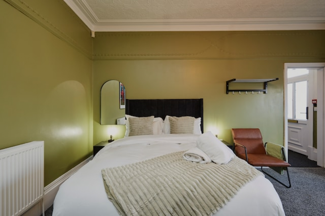 BV Aparthotel Huddersfield Ideal for Business & Leisure Stays 6/37