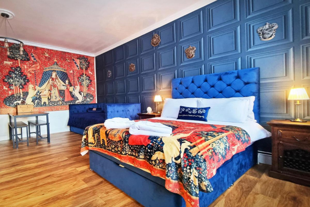 OYO Ricky Road Guest House - Premium 6/8