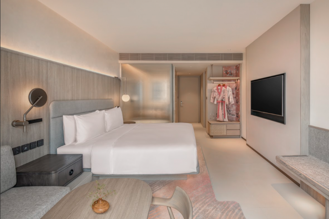 KROMO Bangkok, Curio Collection by Hilton 26/85