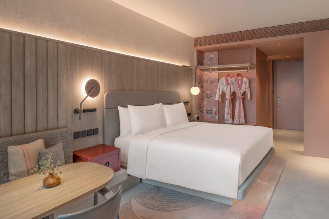 KROMO Bangkok, Curio Collection by Hilton 28/85