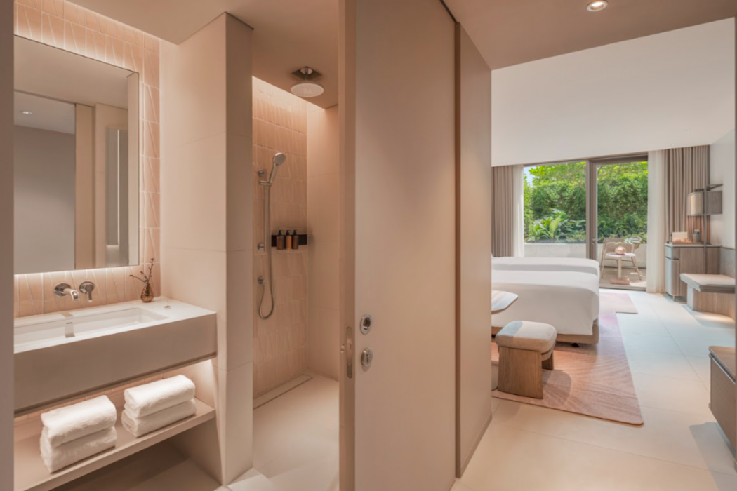 KROMO Bangkok, Curio Collection by Hilton 22/85