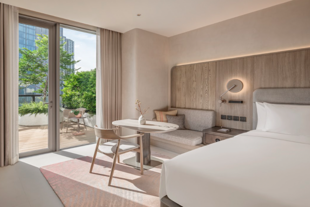 KROMO Bangkok, Curio Collection by Hilton 24/85