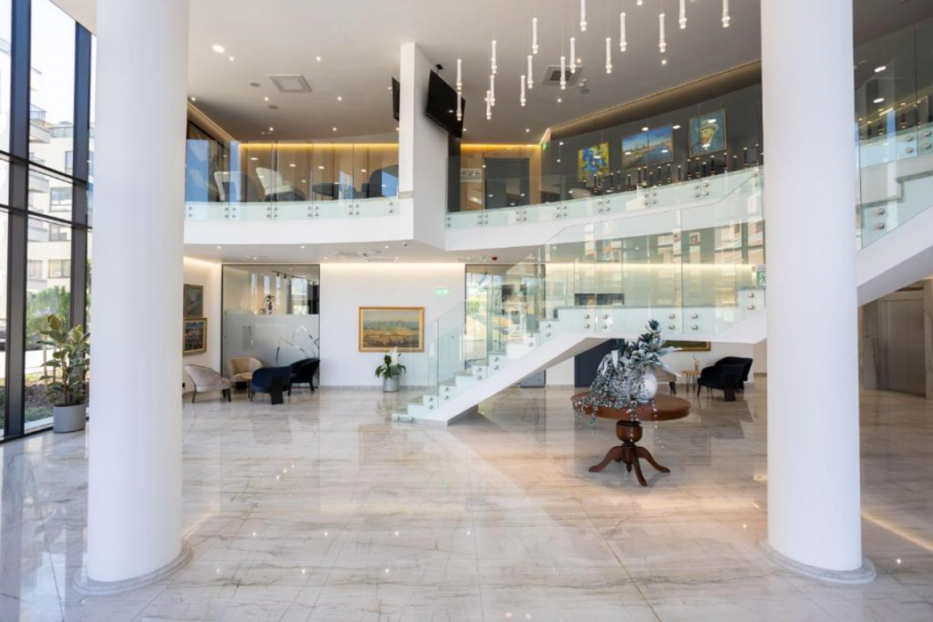 Blue Star Luxury Hotel 11/54