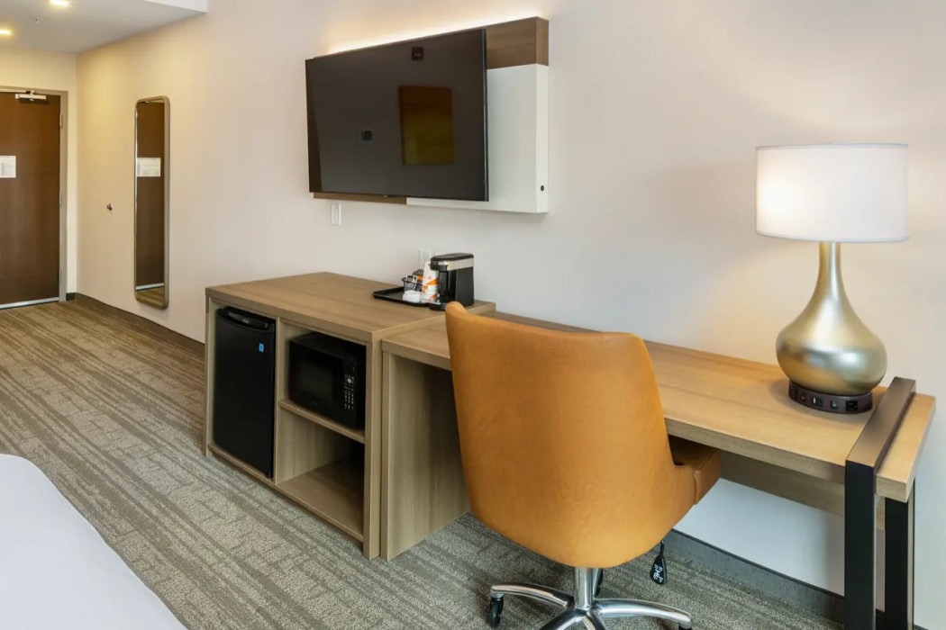 Comfort Inn and Suites Bradford 22/52