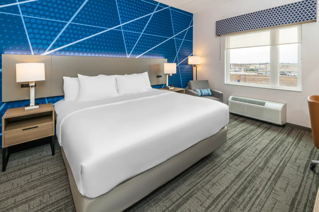 Comfort Inn and Suites Bradford 12/52