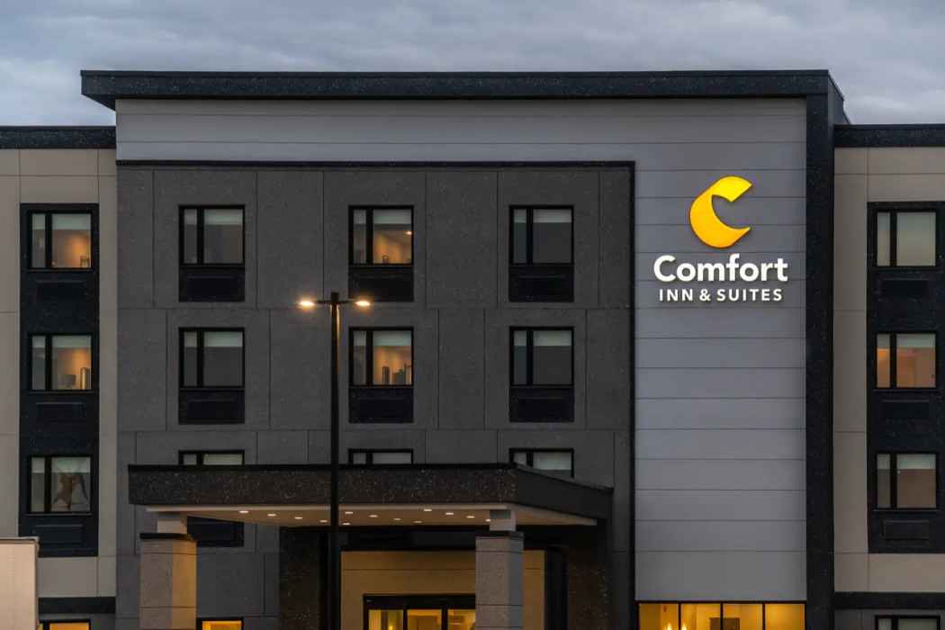 Comfort Inn and Suites Bradford 4/52