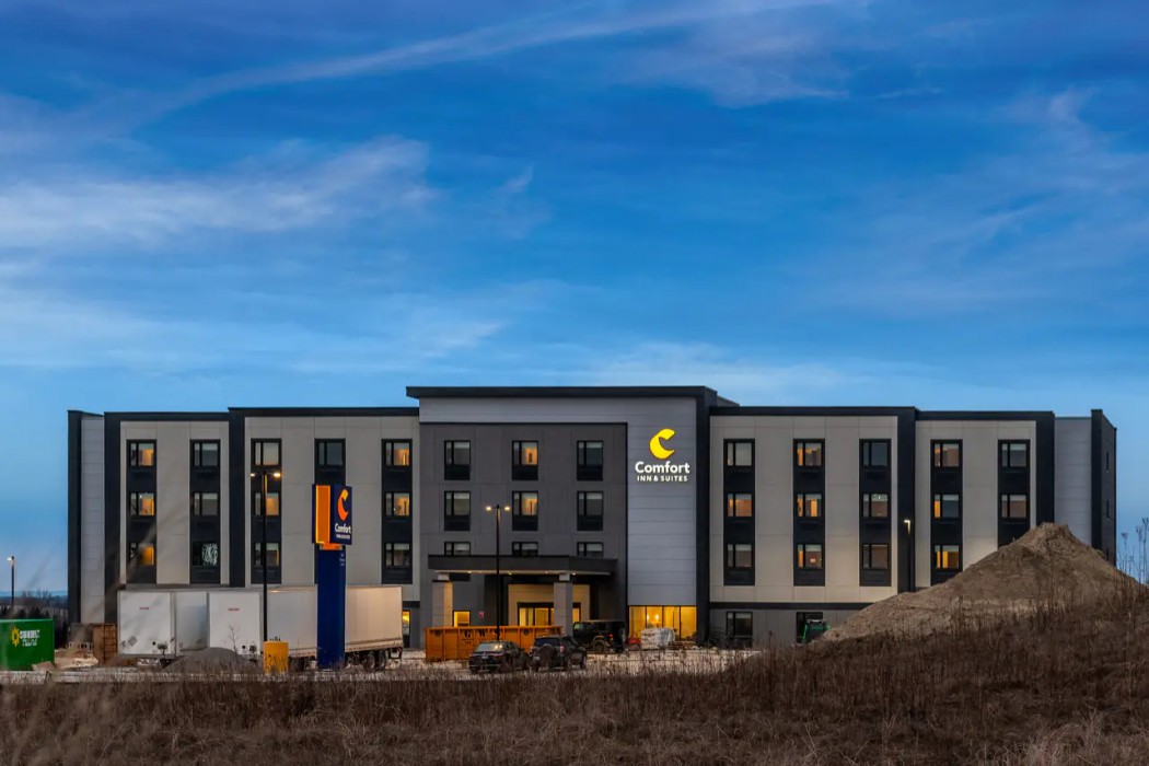 Comfort Inn and Suites Bradford 2/52